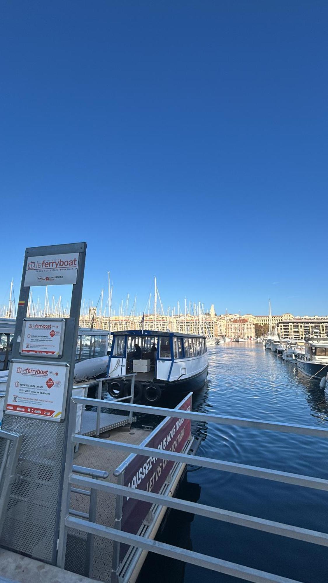 Place Aux Huiles Marseille Exterior photo